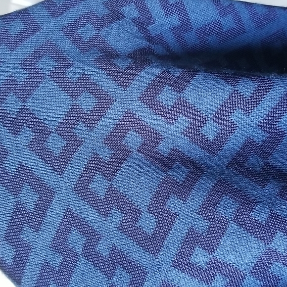 Saks Fifth Avenue Wool Blend Sweater Medium - Picture 4 of 5